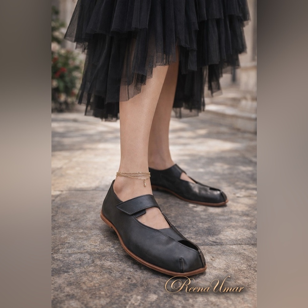 Cydwoq Black Leather Flat Shoes – EU 36 (Fits US 6.5)